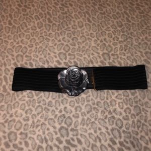 Flower buckle belt
